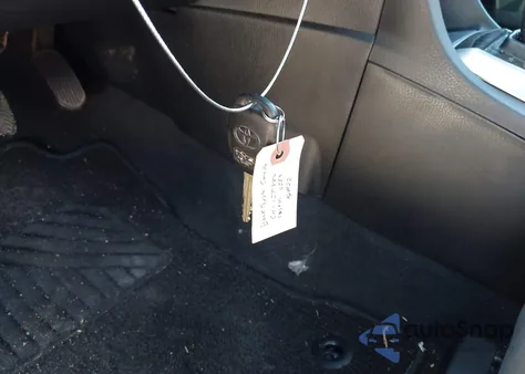 2015 Toyota Corolla Le Plus из США, поврежденный, VIN 2T1BURHEXFC380559